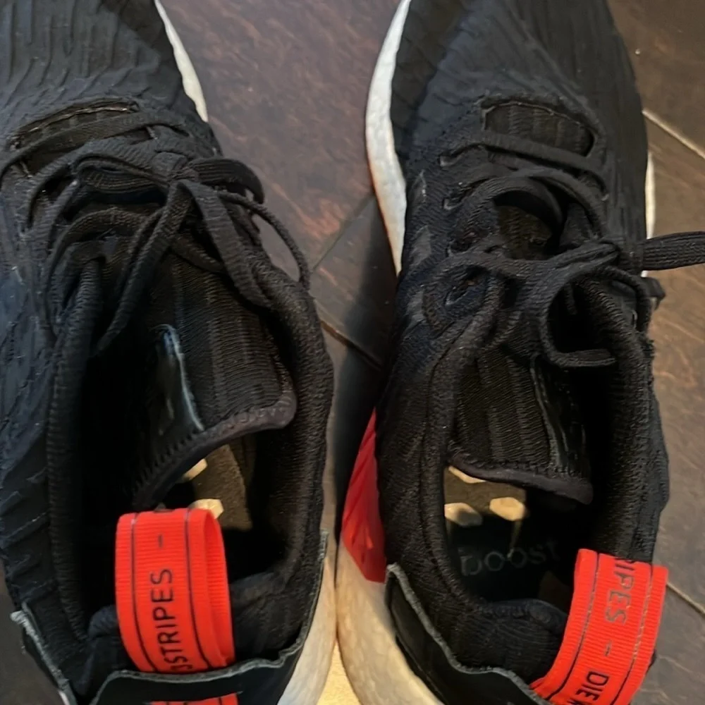 Adidas NMD R2 core size 13